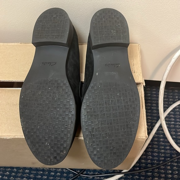 Clarks ultimate confort black suede loafers size 7,5 - Picture 3 of 4